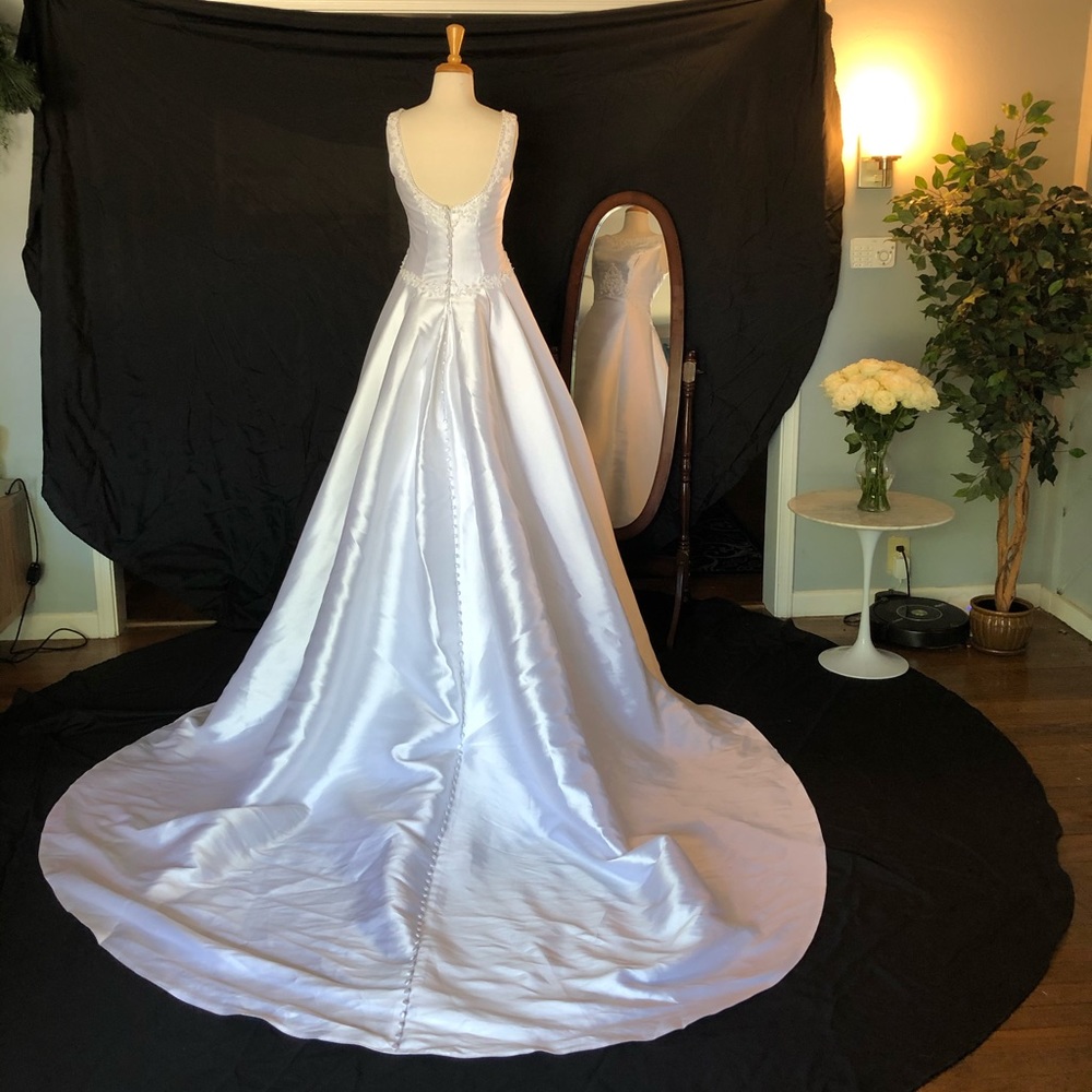 Wedding dress
